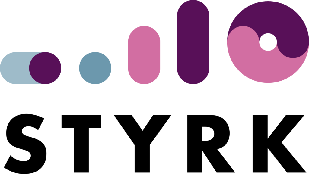 LNU Styrks logo. slå på- ikon, søylediagram og prosesssymbol står over ordet styrk i store bokstaver